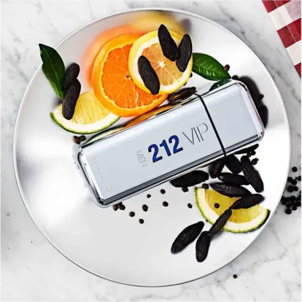 CAROLINA HERRERA 212 VIP MEN EDT 50ML