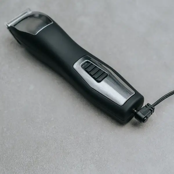Wahl GroomsMan Pro All-In-One Trimmer - Image 2