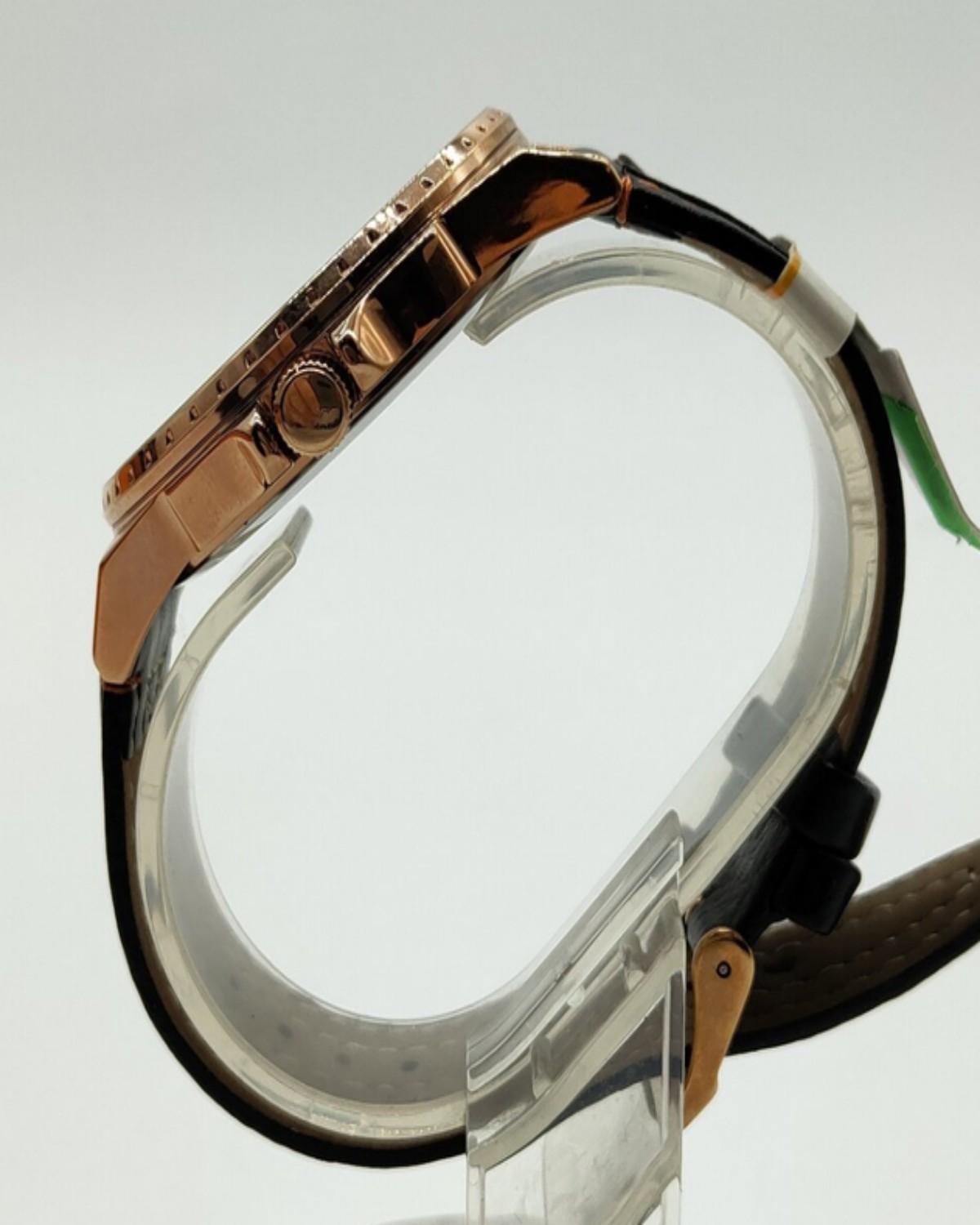 Q&Q Analog Leather Watch DA66J105Y - Image 3